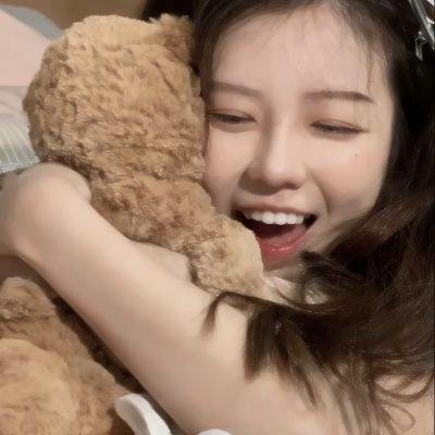 觉醒后女配转身抱上反派大腿